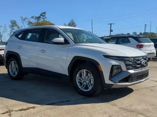 Hyundai TUCSON 2025 SE 4dr SUV