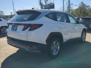 Hyundai TUCSON 2025 SE 4dr SUV