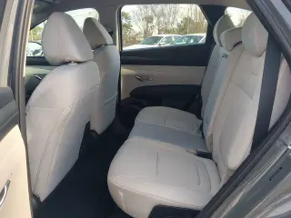 Hundai TUCSON 2025 SE 4dr SUV