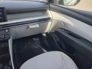 Hundai TUCSON 2025 SE 4dr SUV