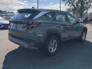 Hundai TUCSON 2025 SE 4dr SUV