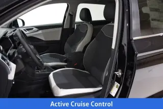 Volkswagen Taos 2025 SE 4dr SUV