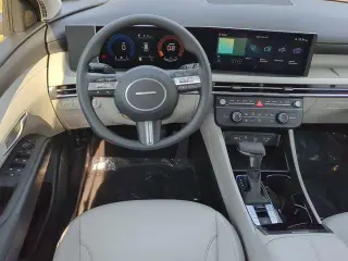Hyundai TUCSON 2025 SE 4dr SUV