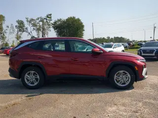 Hyundai TUCSON 2025 SE 4dr SUV