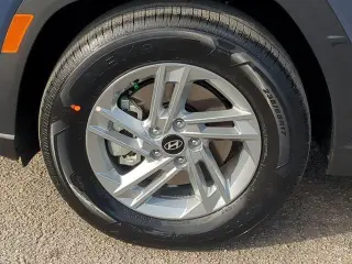 Hundai TUCSON 2025 SE 4dr SUV