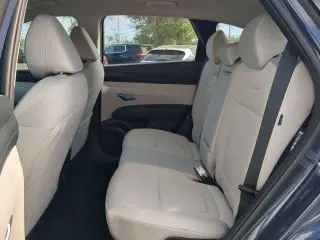 Hundai TUCSON 2025 SE 4dr SUV