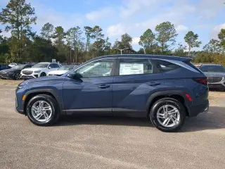 Hundai TUCSON 2025 SE 4dr SUV