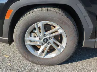 Hundai TUCSON 2025 SE 4dr SUV