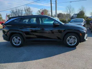 Hundai TUCSON 2025 SE 4dr SUV