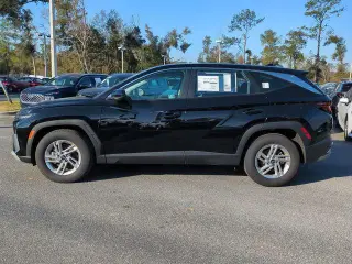 Hundai TUCSON 2025 SE 4dr SUV
