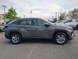 Hundai TUCSON 2025 SE 4dr SUV
