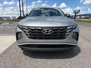 Hundai Tucson 2022 SE 4dr SUV (lanzamiento de mitad de año)
