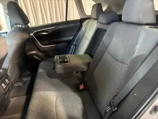 Toyota RAV4 2020 XLE 4dr SUV