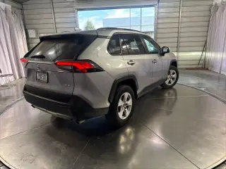 Toyota RAV4 2020 XLE 4dr SUV