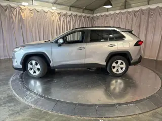 Toyota RAV4 2020 XLE 4dr SUV
