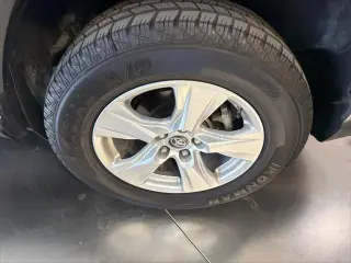 Toyota RAV4 2020 XLE 4dr SUV