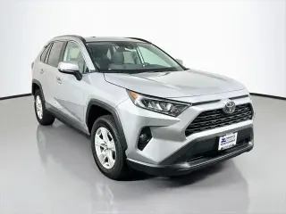 Toyota RAV4 2020 AWD XLE 4p SUV