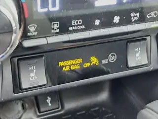 Toyota RAV4 2020 AWD XLE 4p SUV