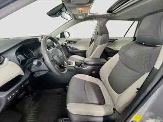 Toyota RAV4 2020 AWD XLE 4p SUV