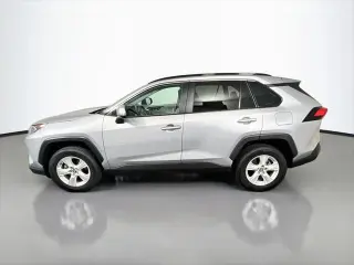 Toyota RAV4 2020 AWD XLE 4p SUV