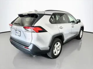 Toyota RAV4 2020 AWD XLE 4p SUV