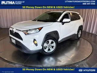 Toyota RAV4 2019 4x4 XLE 4p SUV