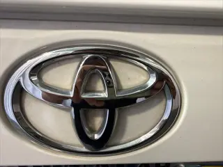 Toyota RAV4 2019 4x4 XLE 4p SUV