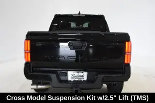 Toyota Tacoma 2025 4x4 SR5 4dr Cab Doble 5.0 ft SB
