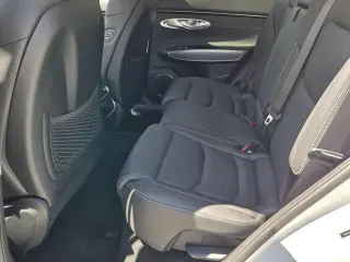 Genesis GV70 2024 AWD 2.5T Estándar 4p SUV