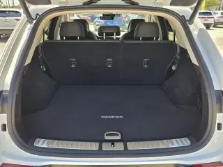 Genesis GV70 2024 AWD 2.5T Estándar 4p SUV
