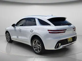 Genesis GV70 2024 AWD 2.5T Estándar 4p SUV