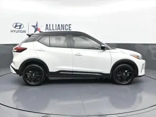 Nissan Kicks 2024 SR 4dr Crossover