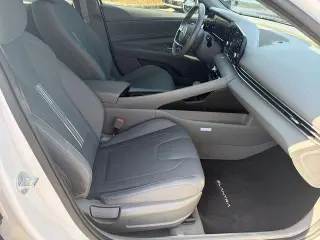 Hyundai ELANTRA 2022 SEL 4p Sedan