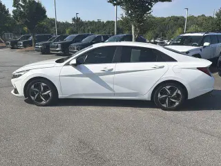 Hyundai ELANTRA 2022 SEL 4p Sedan