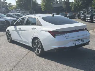 Hyundai ELANTRA 2022 SEL 4p Sedan