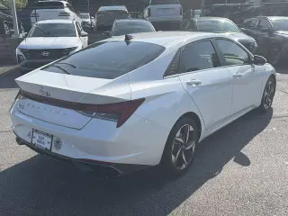 Hyundai ELANTRA 2022 SEL 4p Sedan