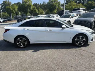 Hyundai ELANTRA 2022 SEL 4p Sedan