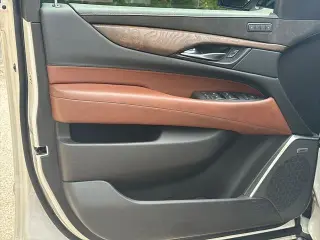 Cadillac Escalade ESV 2020 4x4 Luxury 4dr SUV