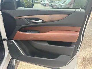 Cadillac Escalade ESV 2020 4x4 Luxury 4dr SUV