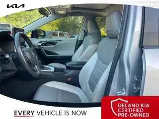 Toyota RAV4 2023 XLE Premium 4dr SUV