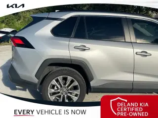 Toyota RAV4 2023 XLE Premium 4dr SUV