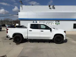 Chevrolet Silverado 1500 2025 4x4 Custom 4p. Cabina Crew 5.8 ft. SB