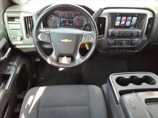 Chevrolet Silverado 1500 2018 4x2 LT 4p Cabatón Tripulada 5.8 ft. CB