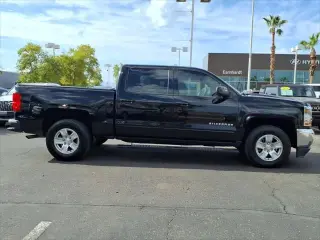 Chevrolet Silverado 1500 2018 4x2 LT 4p Cabatón Tripulada 5.8 ft. CB