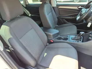 Volkswagen Jetta 2019 S 4dr Sedán 8P