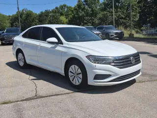 Volkswagen Jetta 2019 S 4dr Sedán 8P