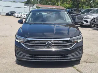 Volkswagen Jetta 2024 SE 4p Sedan