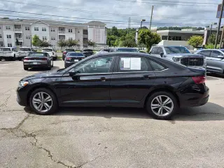 Volkswagen Jetta 2024 SE 4p Sedan