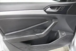 Volkswagen Jetta 2023 S 4p Sedan 6M
