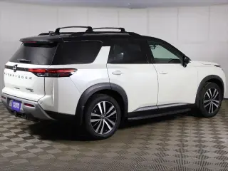 Nissan Pathfinder 2024 AWD Platinum 4p SUV